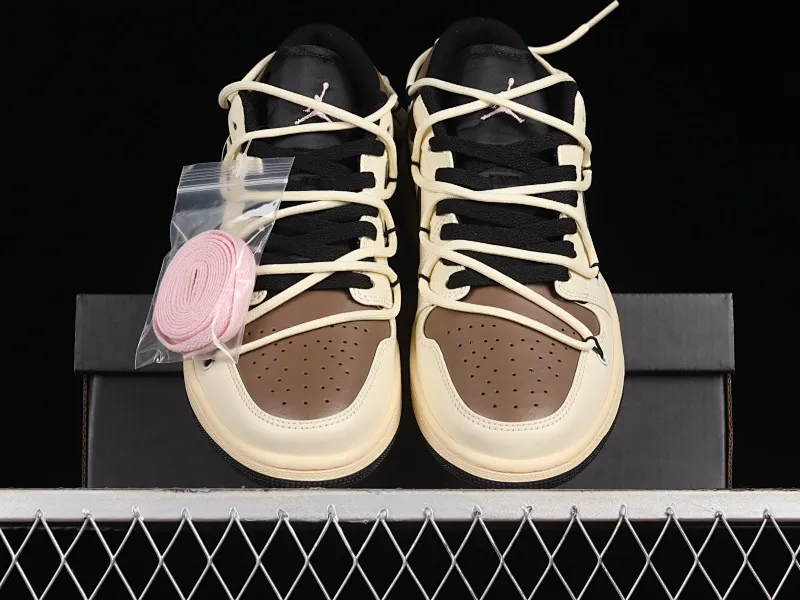 All categories Air Jordan Jordan series basketball shoes Air Jordan 1 Low Z version Air Jordan 1 Low AJ1 Joe 1 customized version Vibe flavor deconstruction Sports culture basketball shoes 553558-062